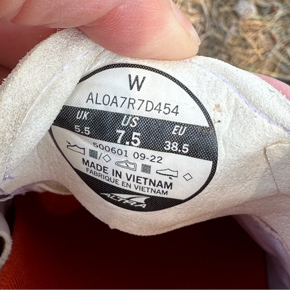 Altra - Mont Blanc BOA - Orange/Cream - 7.5 - Picture 4 of 10